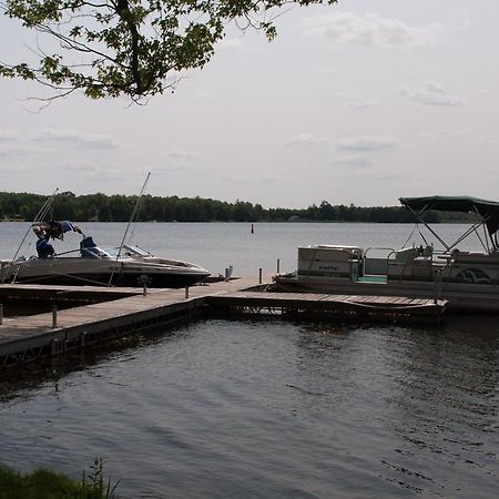 Woodland Estate Resort Campbellford 外观 照片