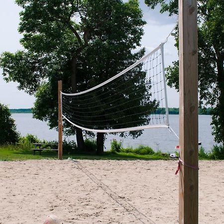 Woodland Estate Resort Campbellford 外观 照片