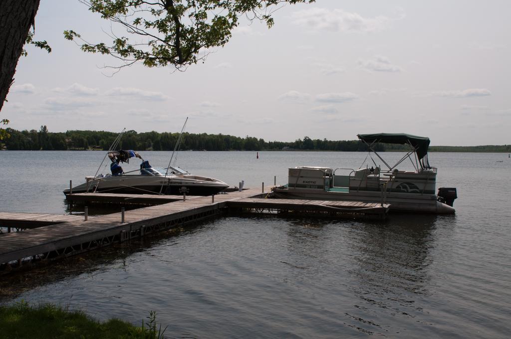 Woodland Estate Resort Campbellford 外观 照片
